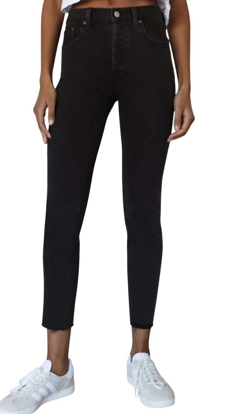 Aritzia Denim Forum Size 31 The Yoko High Rise Slim Women’s Jeans Botton Fly